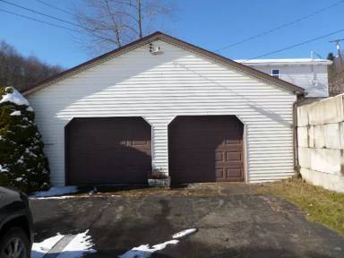 Main picture of 109 Church St