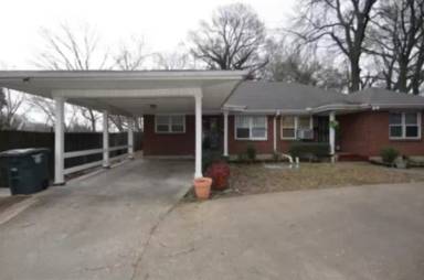 Main picture of 1068 N McLean Blvd