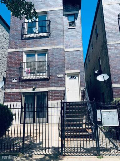 Main picture of 3138 W Fillmore St