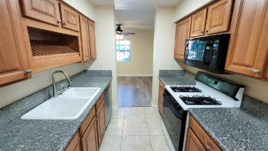 Main picture of Lakeridge Whittier Condo