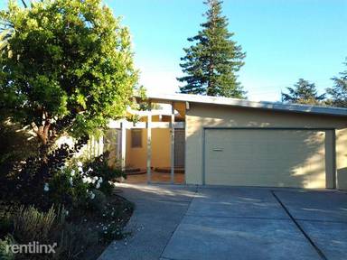 Main picture of 844 Driftwood Dr