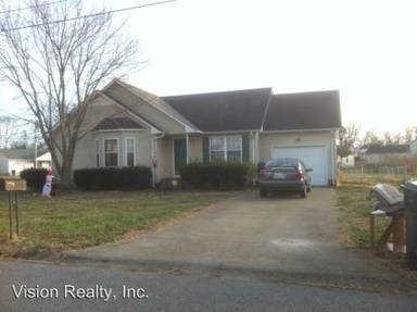 Main picture of 300 Hunter Owens Ct