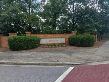 Main picture of 17 Gatewood Way
