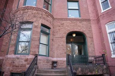 Main picture of 24 Logan Cir NW