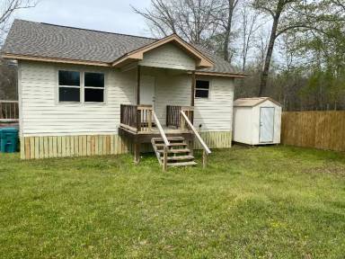 Main picture of 2223 Highway 134