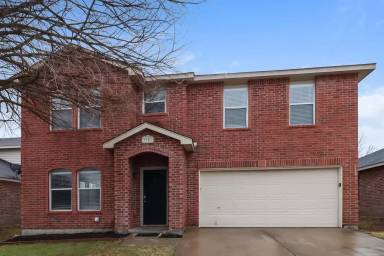 Main picture of 3951 Fox Run Dr
