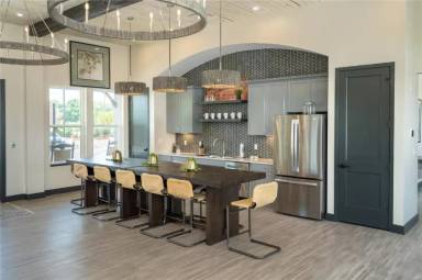 Main picture of 42 Mora Blvd