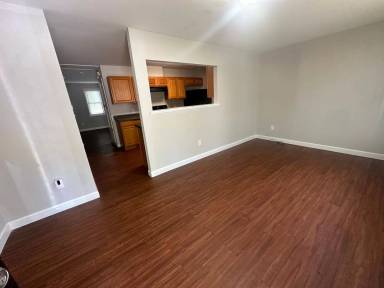 Main picture of 1815 Vinton St