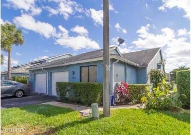 Main picture of 3947 Island Club Cir W