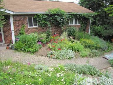 Main picture of 116 Oakview Dr