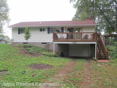 Main picture of 8903 E Gull Lk Dr