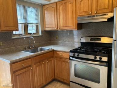 Main picture of 11 First St