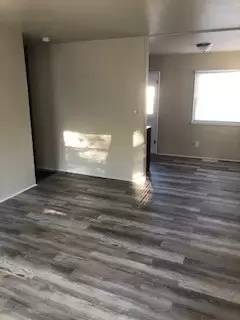 Main picture of 119 W Grant Ave