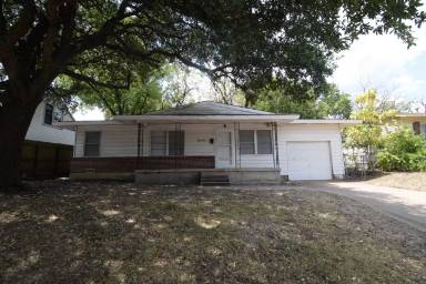 Main picture of 2606 Monticello Rd