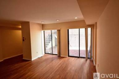 Main picture of 268 S 9th St