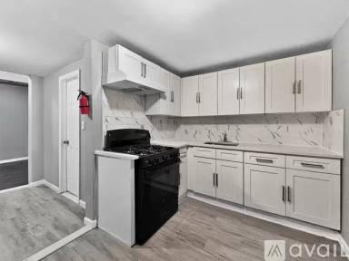Main picture of 185 Roseville Ave