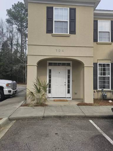 Main picture of 104 Tuscany Ct