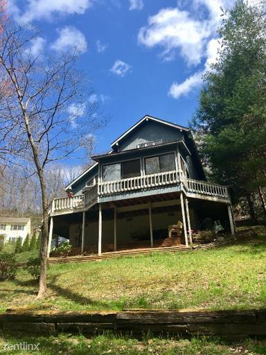Main picture of 240 Junaluska Oaks Dr