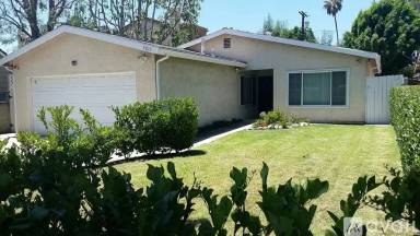 Main picture of 5215 Lennox Ave