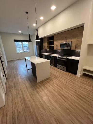 Main picture of 1100 E 18th Ave