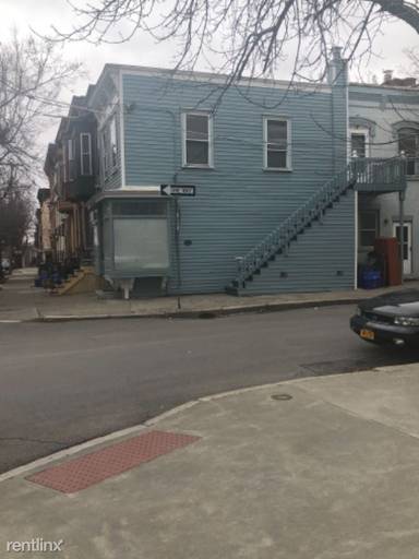 Main picture of 114 Jefferson St