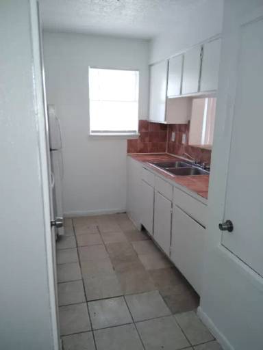 Main picture of 10110 Forum Park Dr