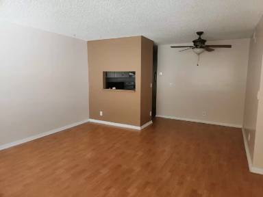 Main picture of 3766 N University Dr