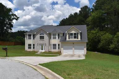 Main picture of 160 Fieldstone Dr