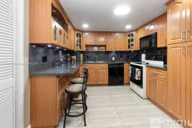 Main picture of 16251 Golf Club Rd