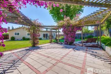 Main picture of 6267 Goddess Ct