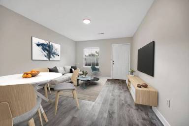 Main picture of 5 Hanover Ct