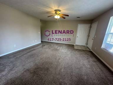 Main picture of 415 W Bradford St