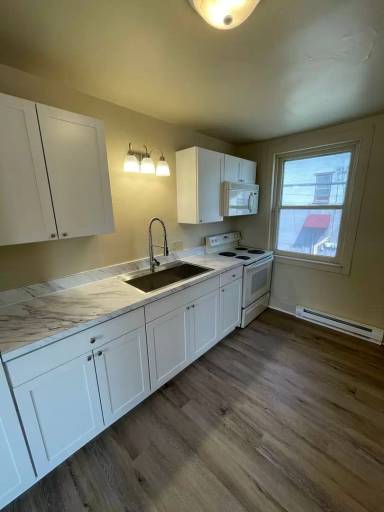 Main picture of 59 N Market St