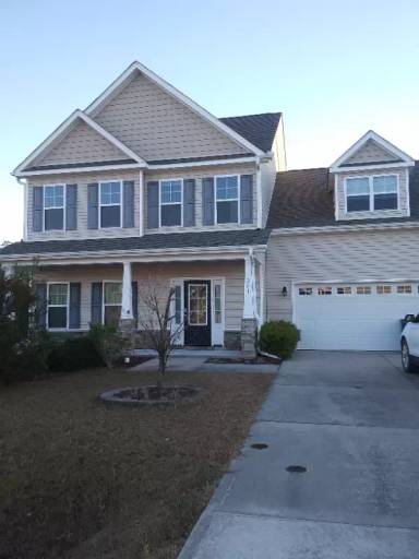 Main picture of 207 Admiral Ct