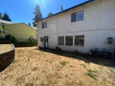 Main picture of 4760 Brandon Ct NE