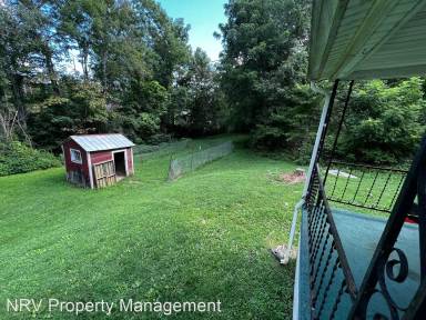 Main picture of 1638 Ziegler St