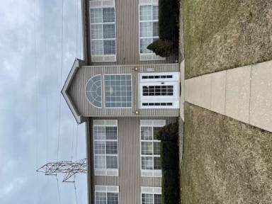 Main picture of 1513 W 86th Ln