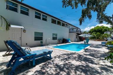 Main picture of 166 17th Ave SE