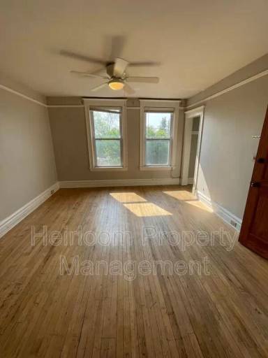 Main picture of 2617 W 3rd St