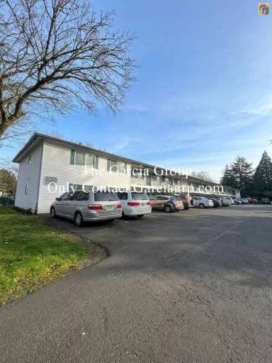 Main picture of Hartzog & Bristol Apartments