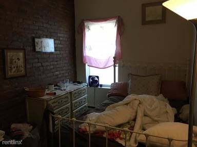 Main picture of 886 Huntington Ave