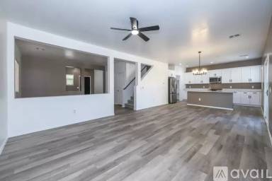 Main picture of 718 S Harry P Stagg Dr