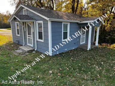 Main picture of 4904 NE 44th Ter