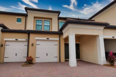 Main picture of 10039 Crooked Creek Dr