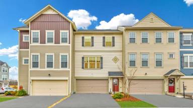 Main picture of 103 Domino Ct