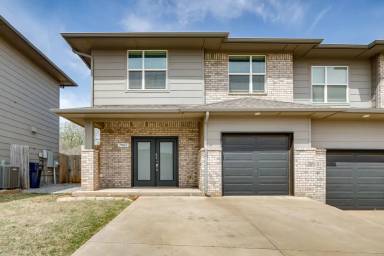 Main picture of 7901 NW 135th Ter