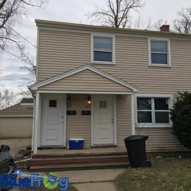 Main picture of 1219 W Packard St