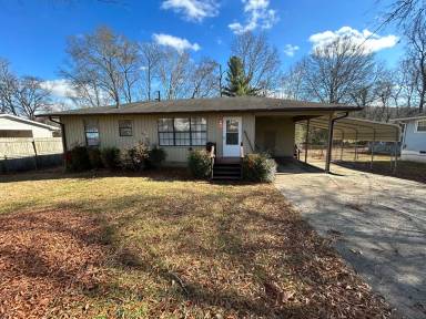 Main picture of 2 Van Tassel Dr SE