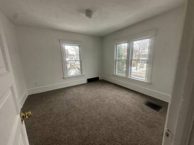 Main picture of 15307 Holmes Ave