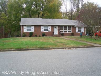 Main picture of 403 N Daisy Ave